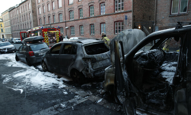 image: Trolig er 11 biler påtent i Oslo de siste dagene: Politiet setter nå inn tiltak